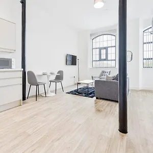 https://apt-modern-1-bedroom-in-central.hotelsin-nottingham.com